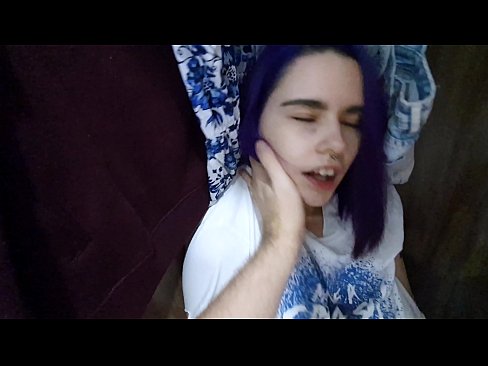 ❤️ Pom kuv tus ntxhais hauv lub txee dai khaub ncaws thiab pab nws cum ️❌ Porn video ntawm hmn.123sex.ru%